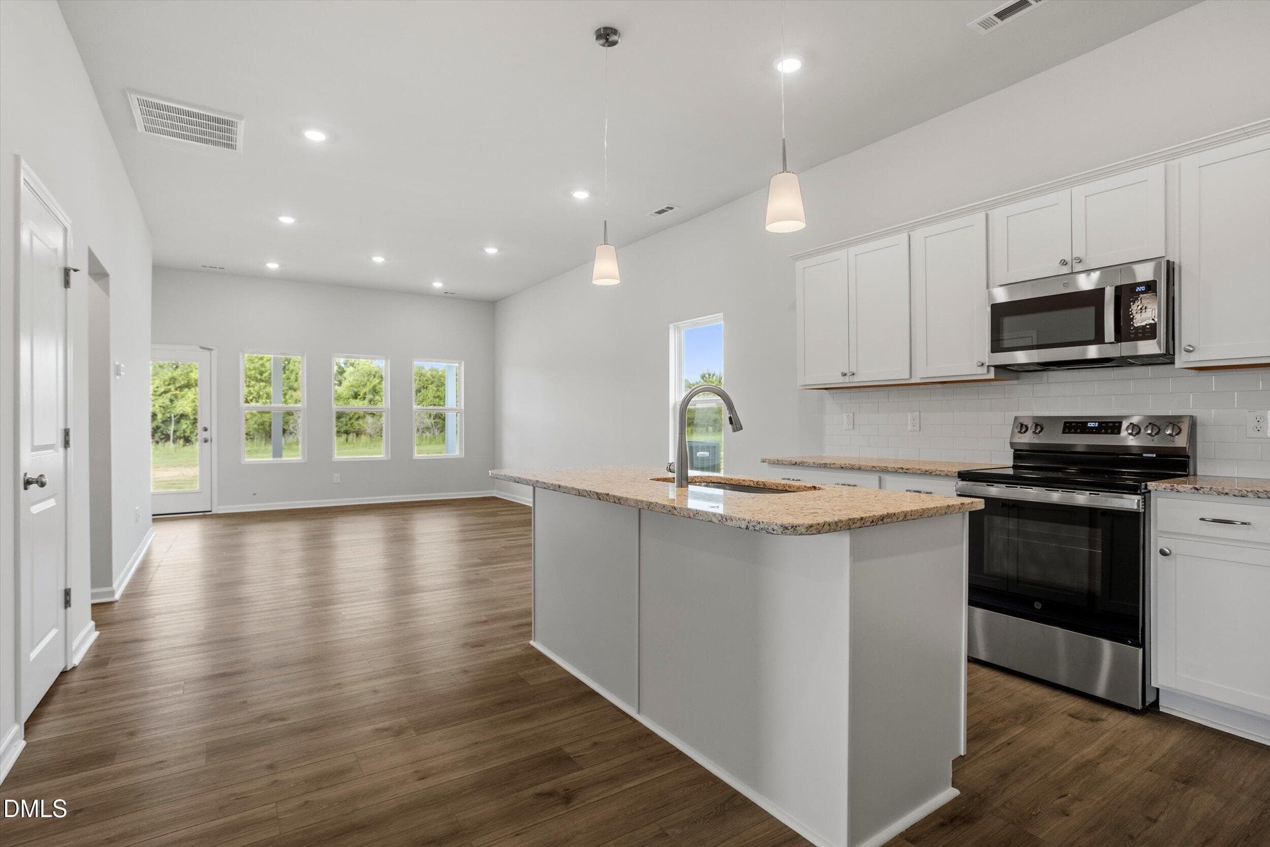 FMWeb03 - 204 Thomas Trail 56, Lillington, NC 27546