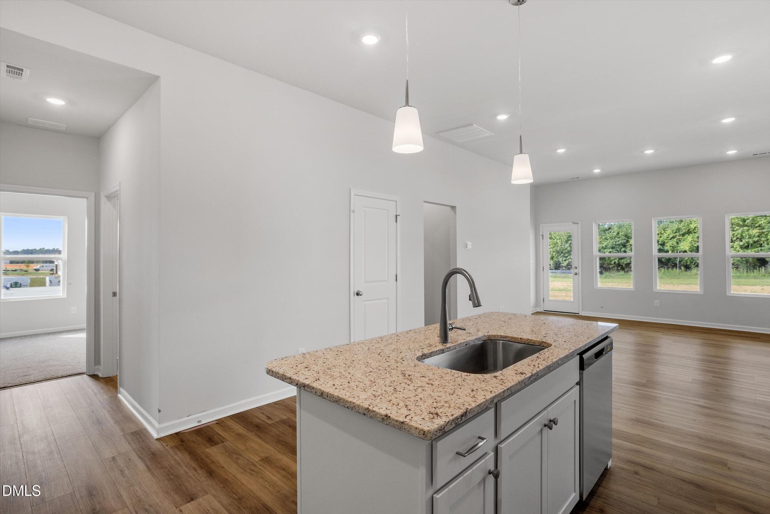 FMWeb14 - 204 Thomas Trail 56, Lillington, NC 27546