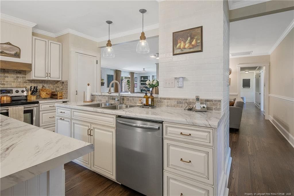 KITCHEN OPEN CONCEPT TO FAMILY ROOM - 220 E David Parnell Street, Parkton, NC 28371