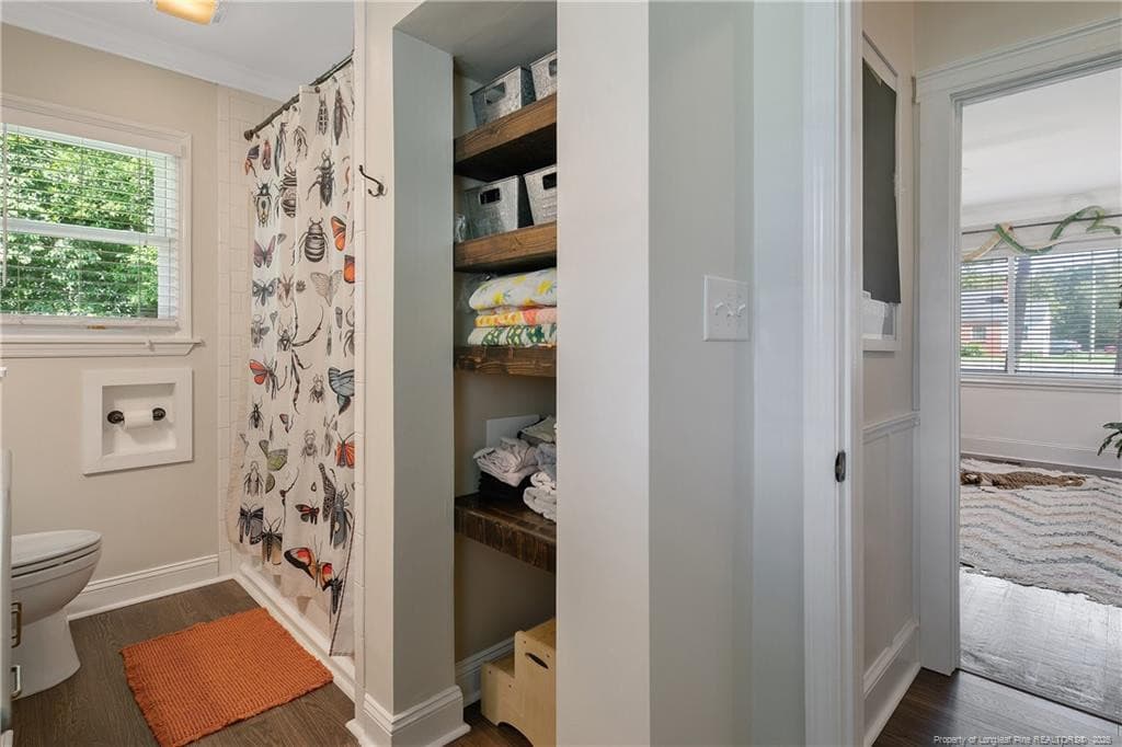 GUEST BATHROOM TUB/SHOWER AND STORAGE - 220 E David Parnell Street, Parkton, NC 28371