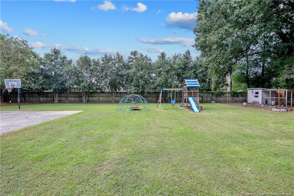 LARGE GREEN SPACE YARD - 220 E David Parnell Street, Parkton, NC 28371