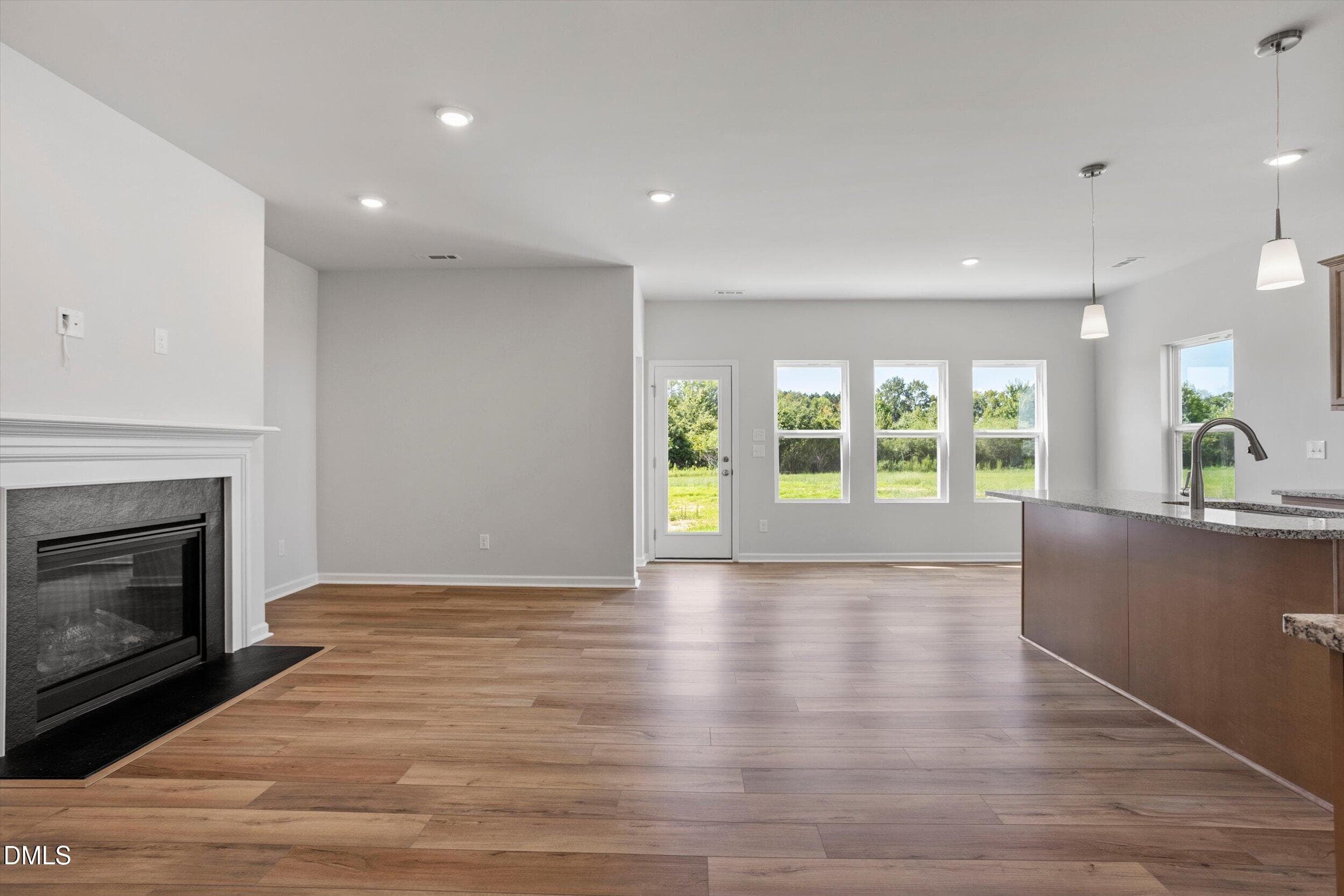 FMWeb04 - 188 Thomas Trail 57, Lillington, NC 27546
