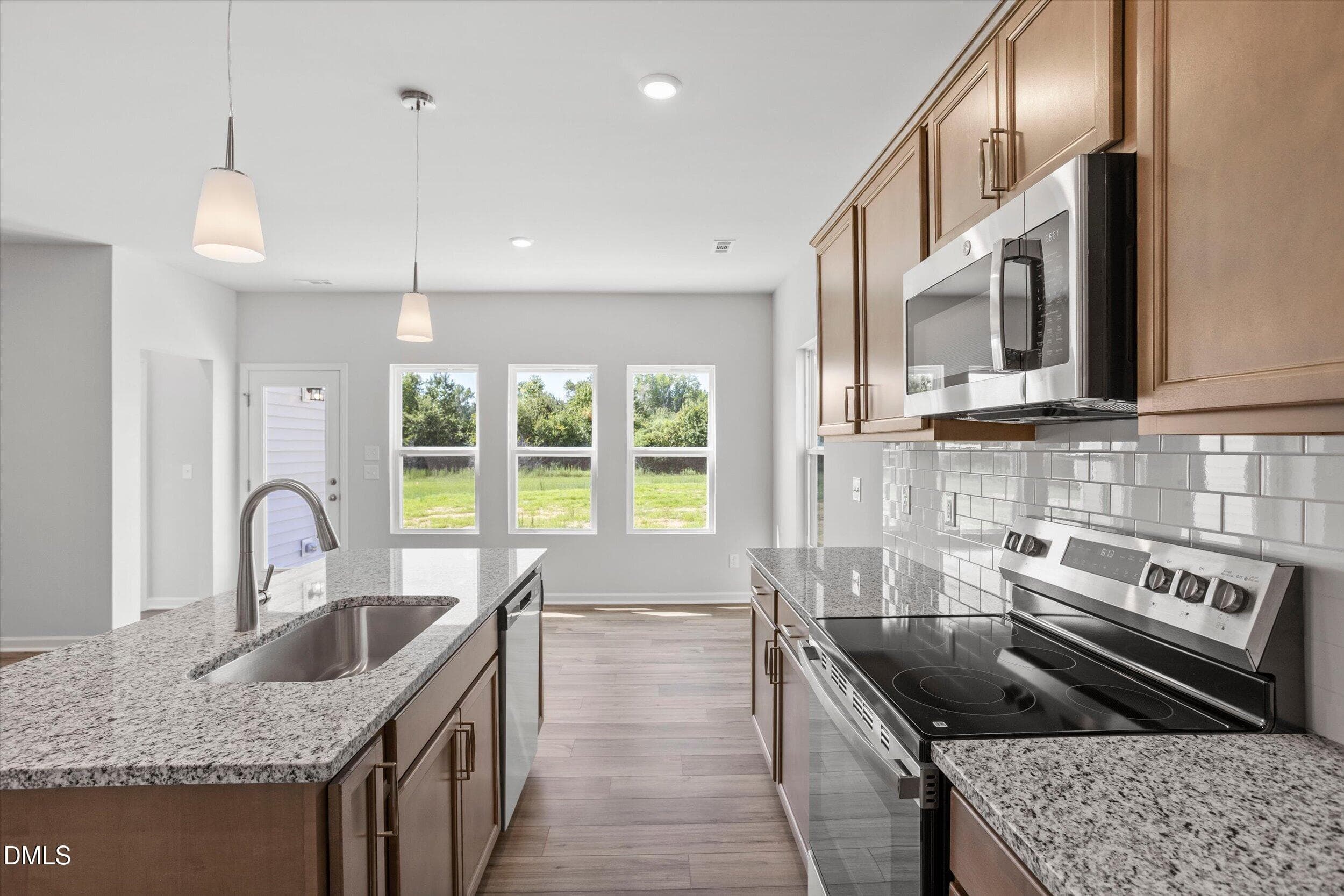 FMWeb14 - 188 Thomas Trail 57, Lillington, NC 27546