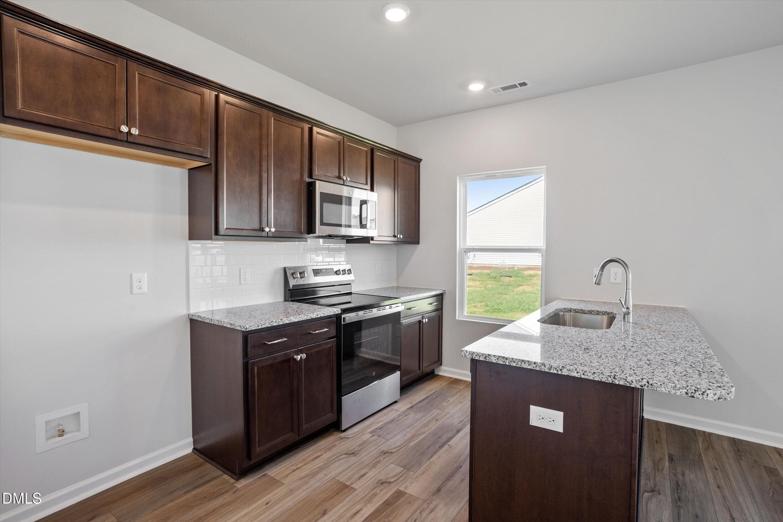 FMWeb12 - 170 Thomas Trail 58, Lillington, NC 27546
