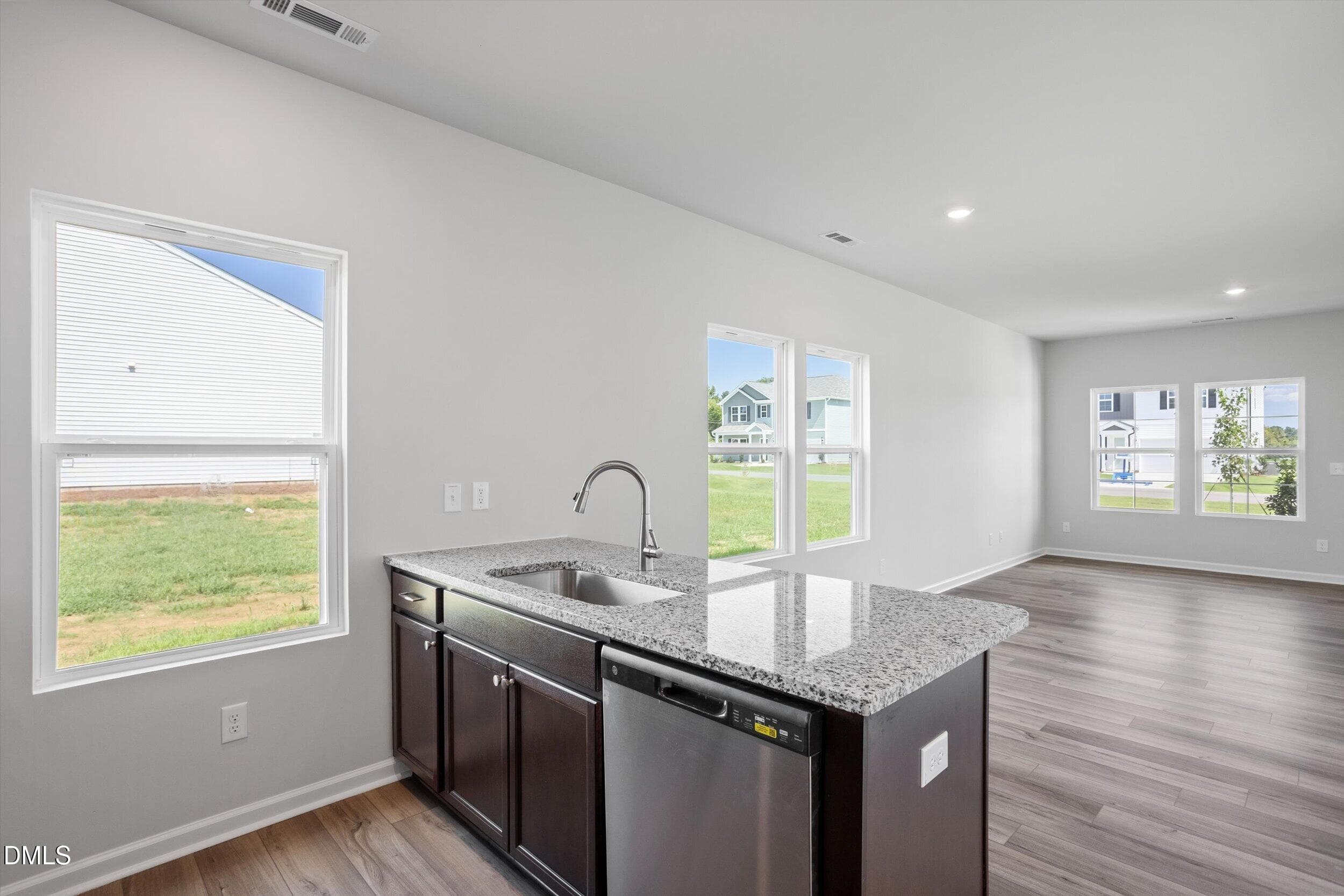 FMWeb14 - 170 Thomas Trail 58, Lillington, NC 27546