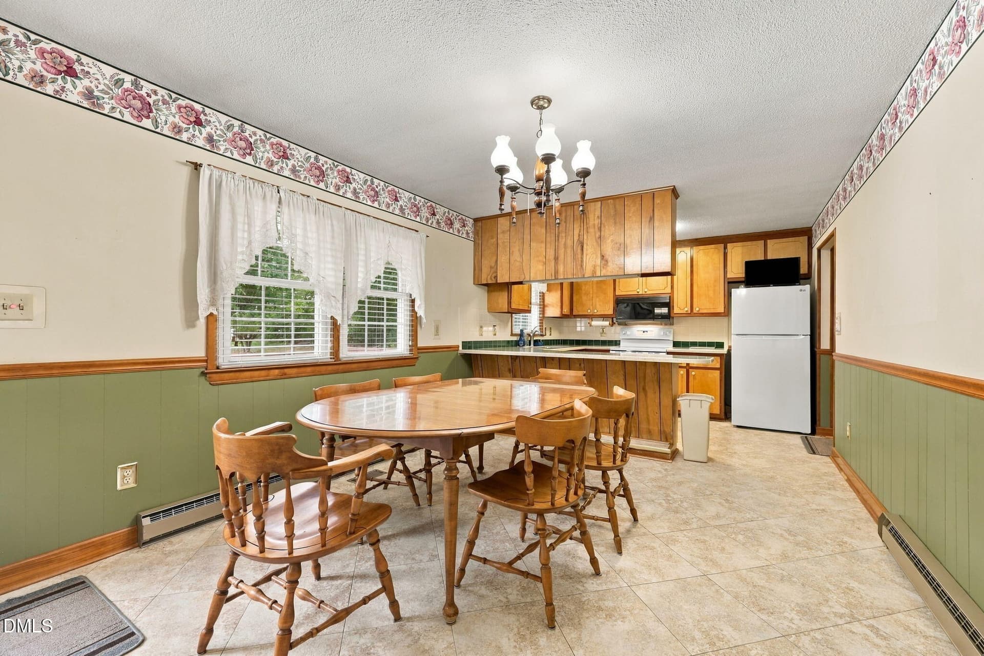 24-web-or-mls-IMG_0278_Edit - 3911 Holder Road, Durham, NC 27703