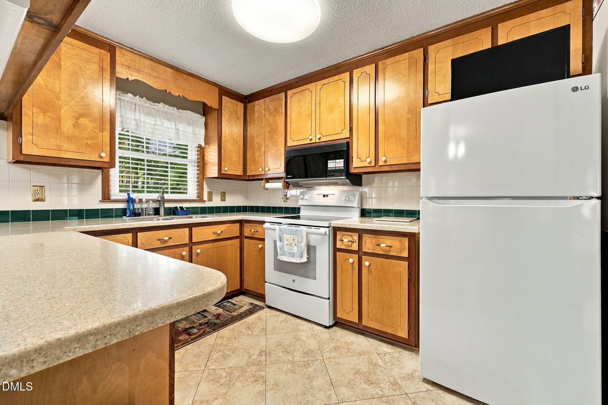26-web-or-mls-IMG_0287_Edit - 3911 Holder Road, Durham, NC 27703