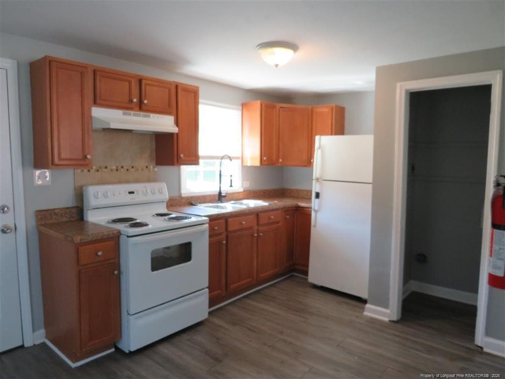 Photo 4 - 1909 King George Drive, Fayetteville, NC 28303