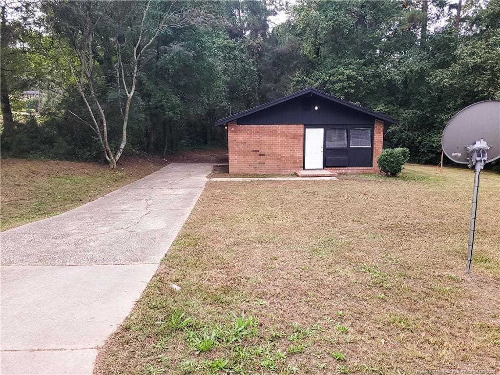 Photo 2 - 2331 Lake Avenue, Fayetteville, NC 28301, Fayetteville