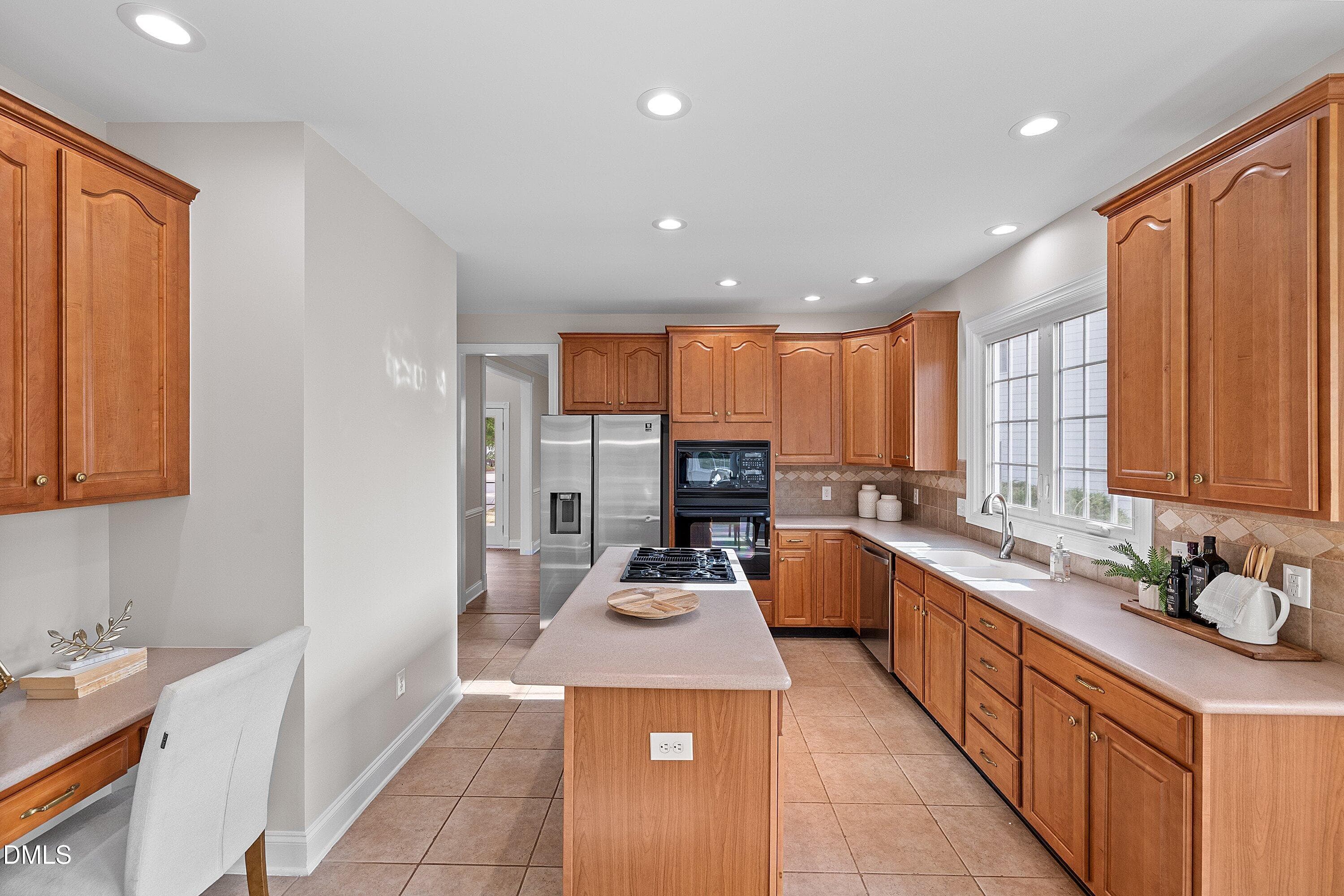 021-9113 Mission Hills _2318 - 9113 Mission Hills Court, Raleigh, NC 27617, Raleigh