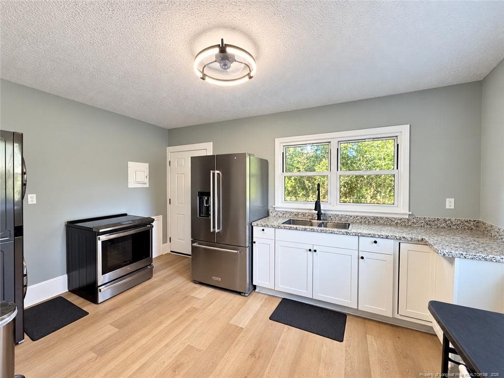 Photo 5 - 1049 Winslow Street, Fayetteville, NC 28306, Fayetteville