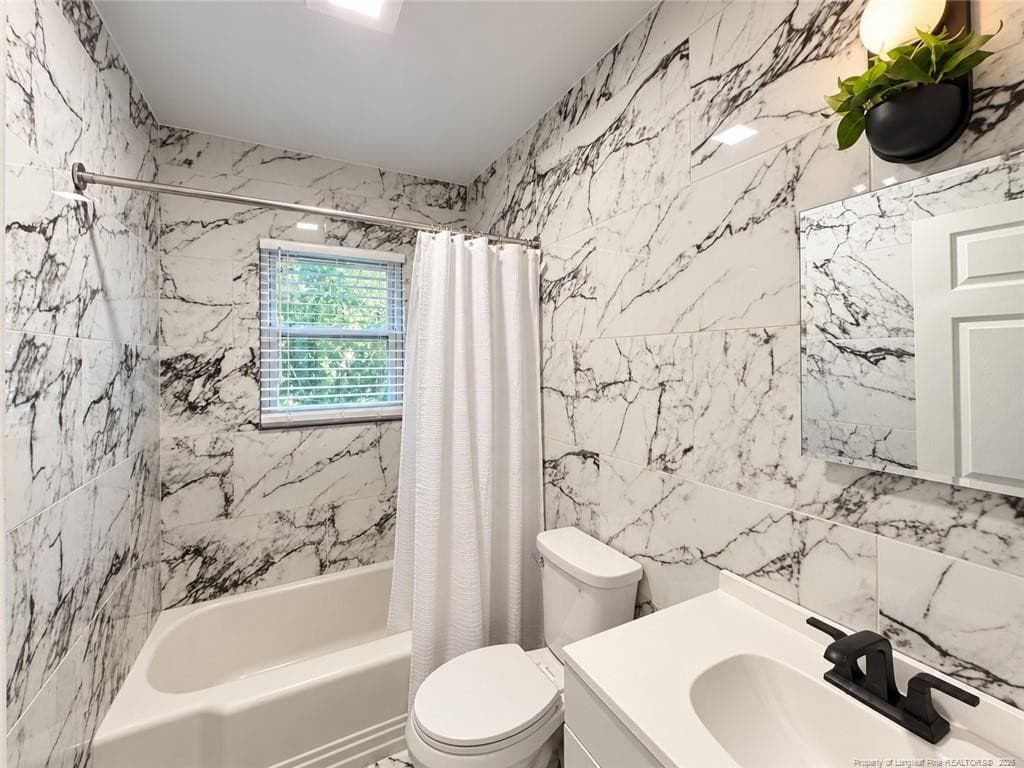 Photo 8 - 1049 Winslow Street, Fayetteville, NC 28306, Fayetteville