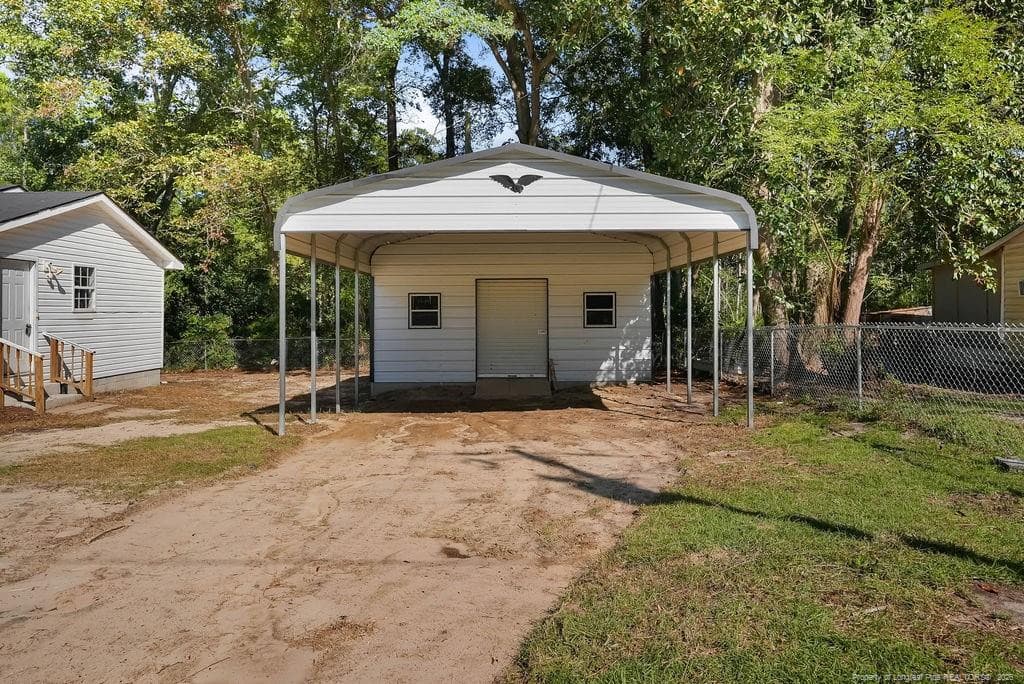 Photo 3 - 878 Carolina Church Road, Saint Pauls, NC 28384