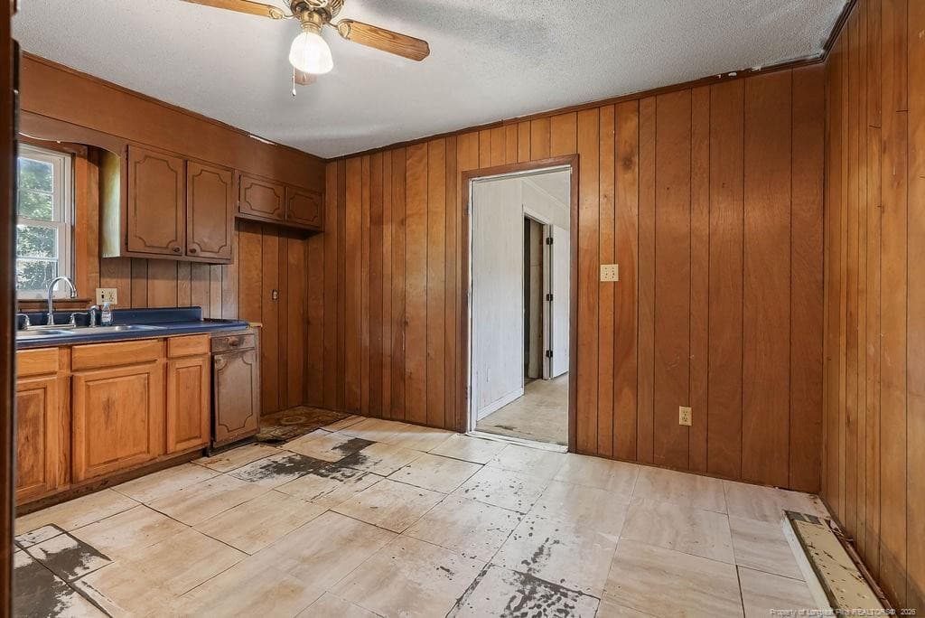 Photo 5 - 878 Carolina Church Road, Saint Pauls, NC 28384