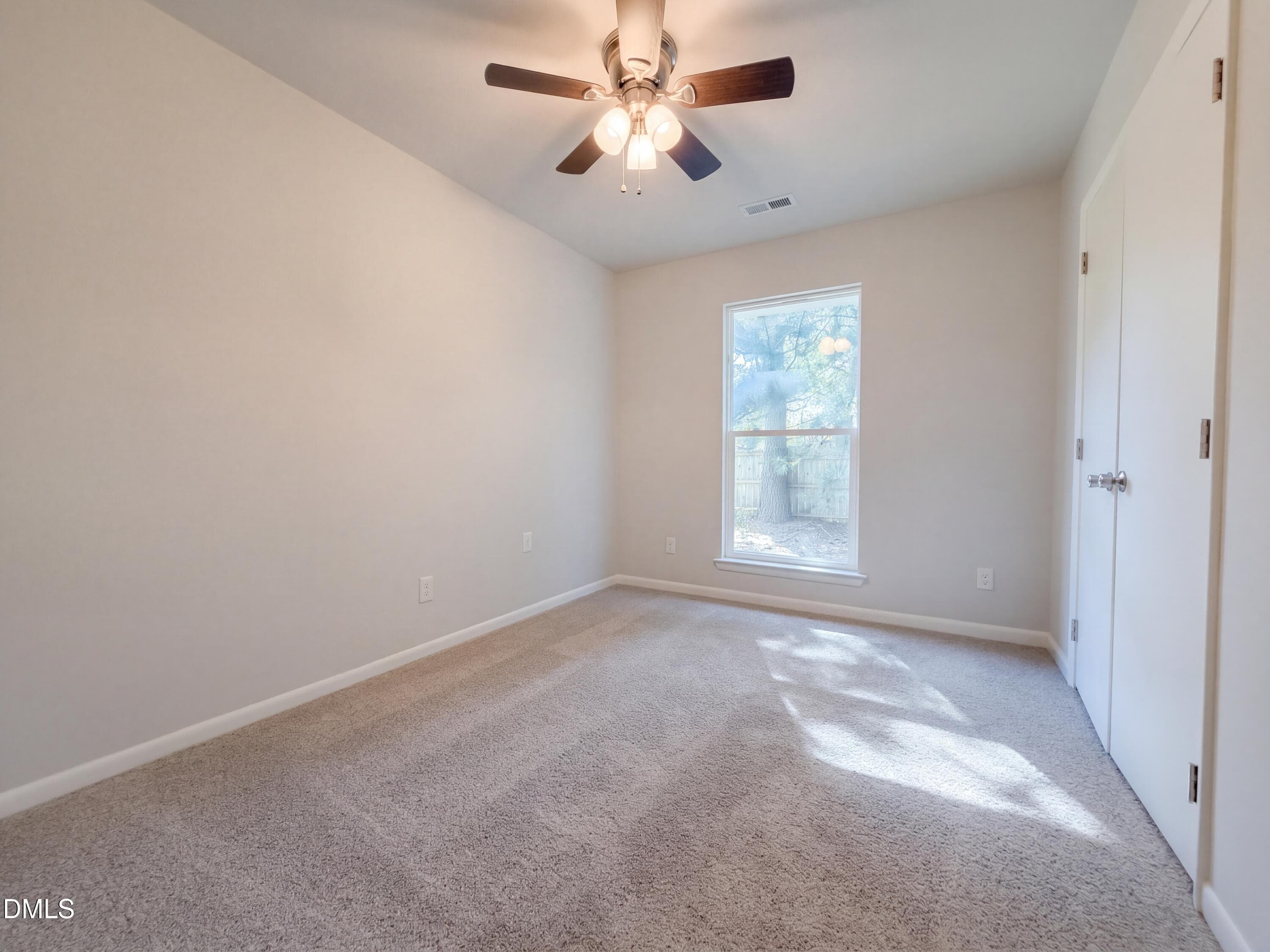 photo_11 - 943 Rim Road, Fayetteville, NC 28314
