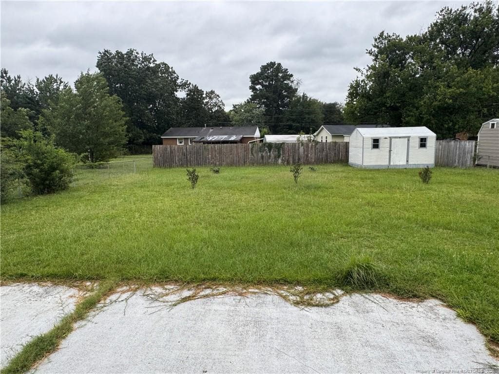 Photo 4 - 680 Newport Road, Fayetteville, NC 28314