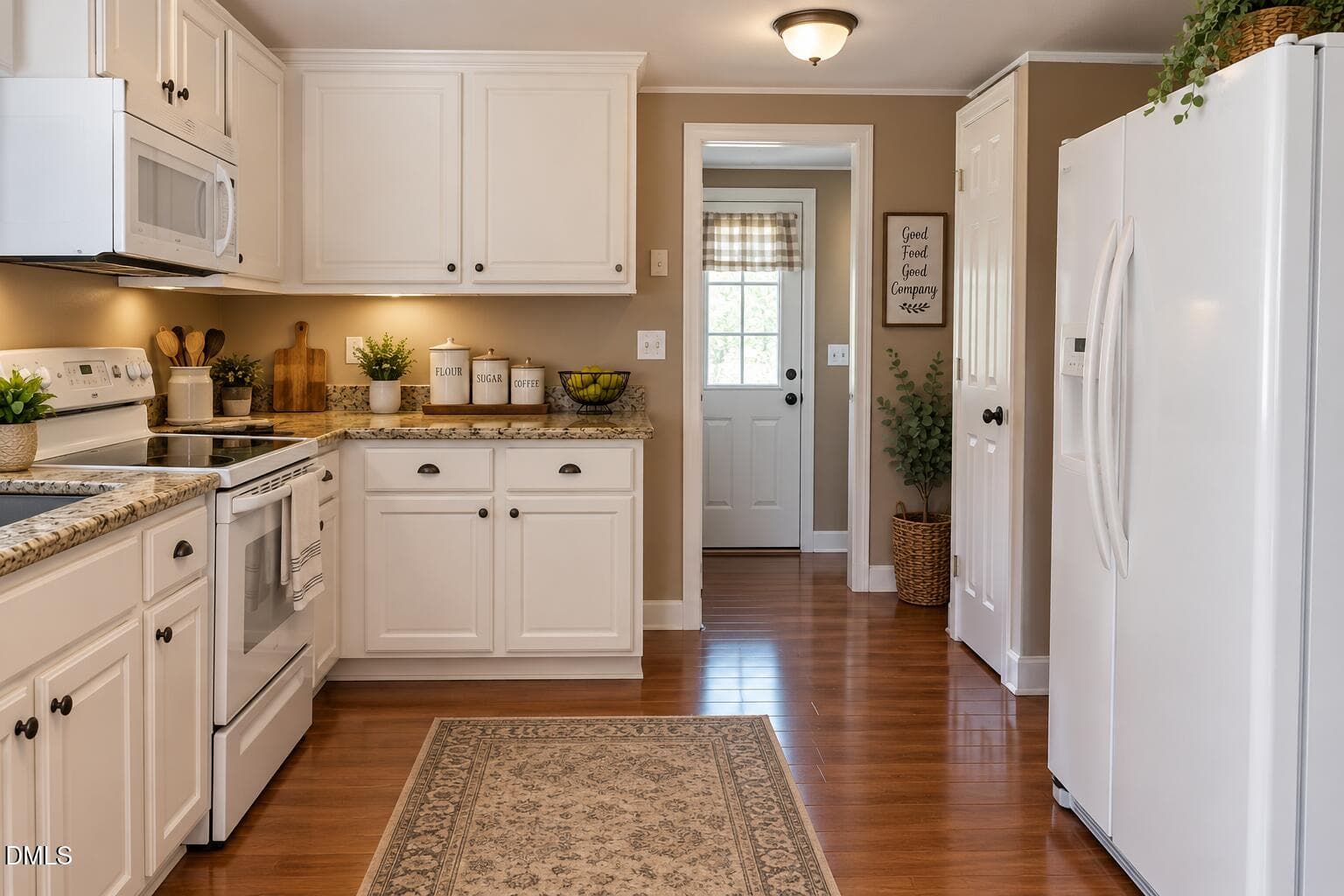 Cozy Modern Farmhouse Kitchen - 1691 Holly Grove Road, Benson, NC 27504, Benson