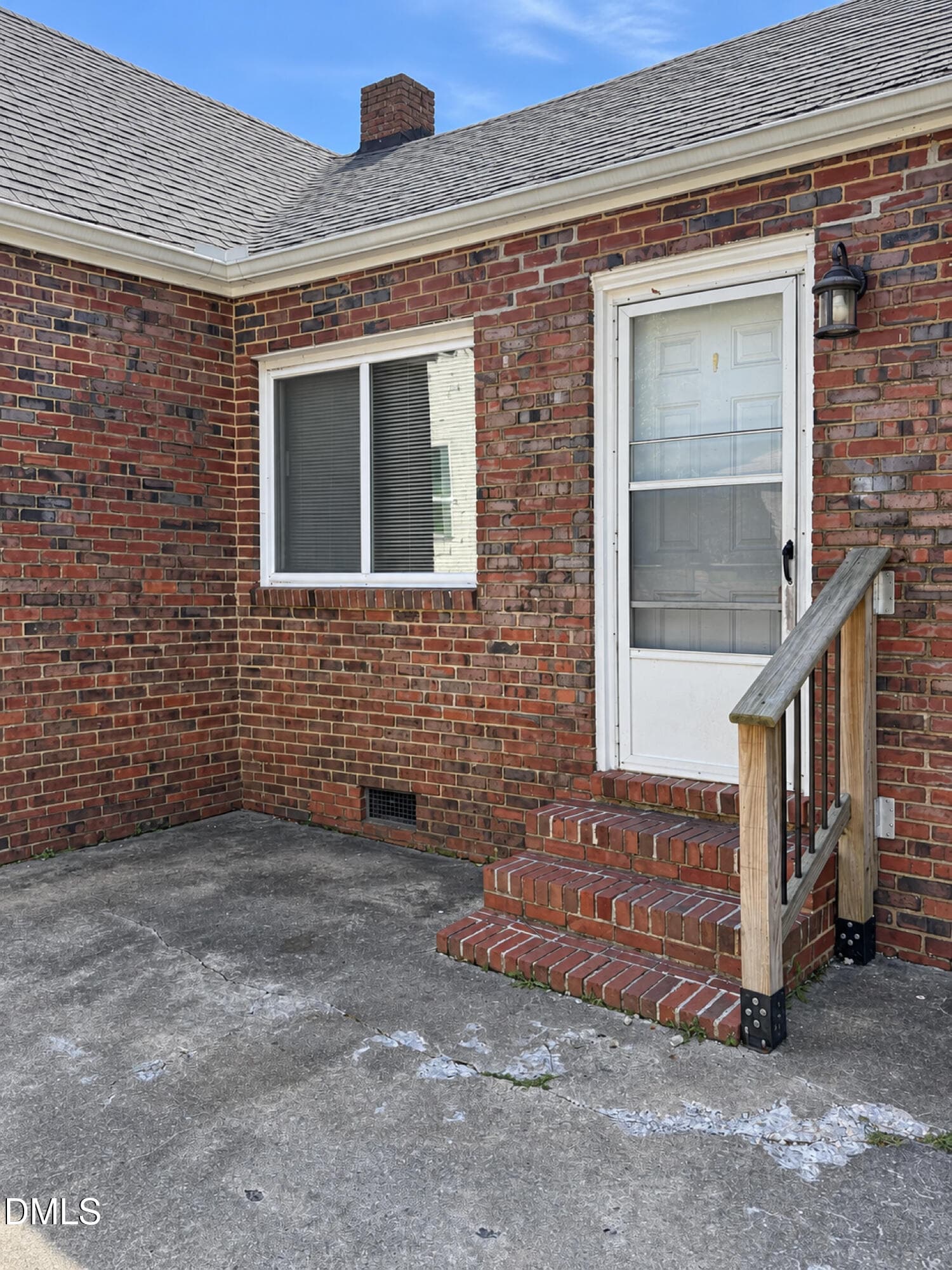 18 - 2705 N Roxboro Street, Durham, NC 27704