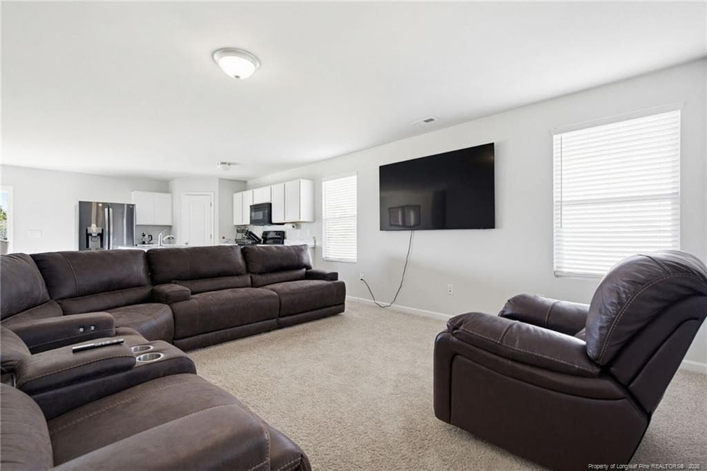 Photo 7 - 913 Sapphire Stone Lane, Hope Mills, NC 28348