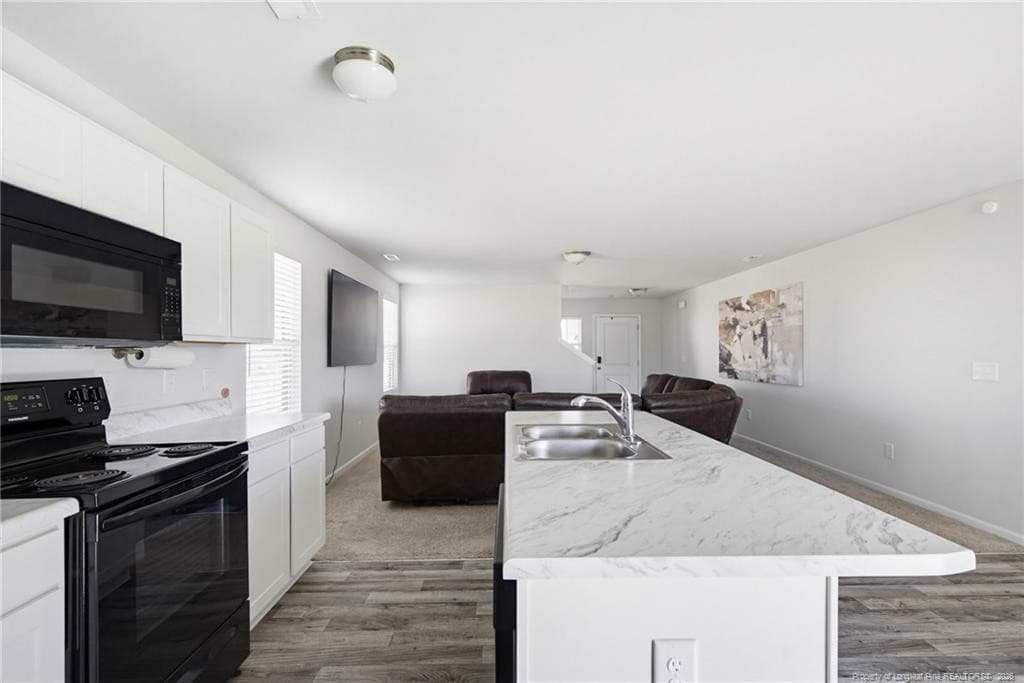 Photo 17 - 913 Sapphire Stone Lane, Hope Mills, NC 28348