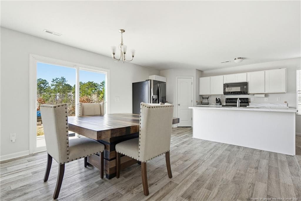 Photo 21 - 913 Sapphire Stone Lane, Hope Mills, NC 28348