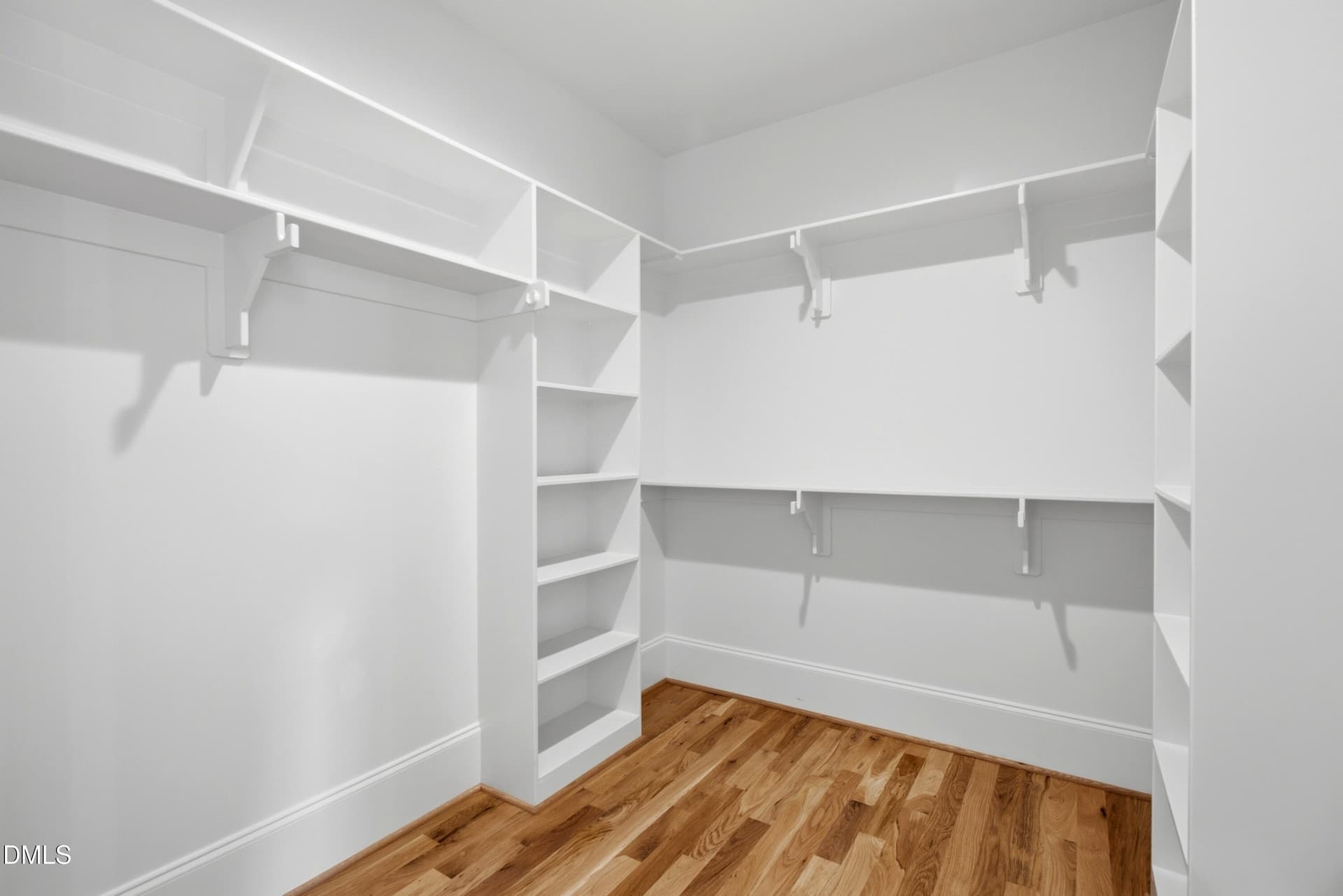 Walk-In Closets - 514 S Harrison Avenue, Cary, NC 27511