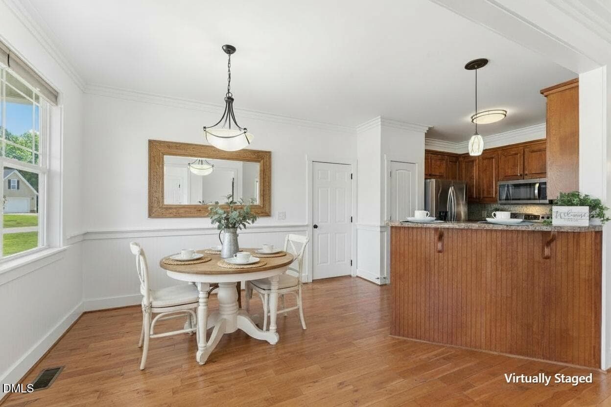Dining area - 160 Braddock Drive, Lillington, NC 27546