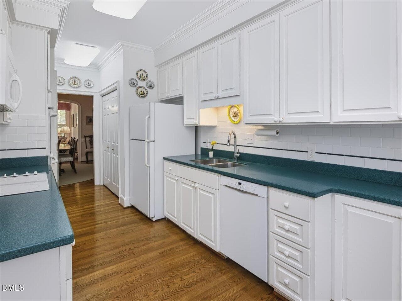 24-Kitchen - 3306 Ridgecrest Court, Raleigh, NC 27607, Raleigh