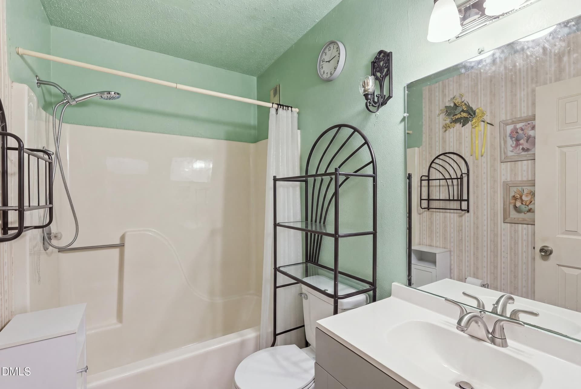10_892a3999_declutter_9ca953ca - 2109 Shamrock Drive E, Wilson, NC 27893