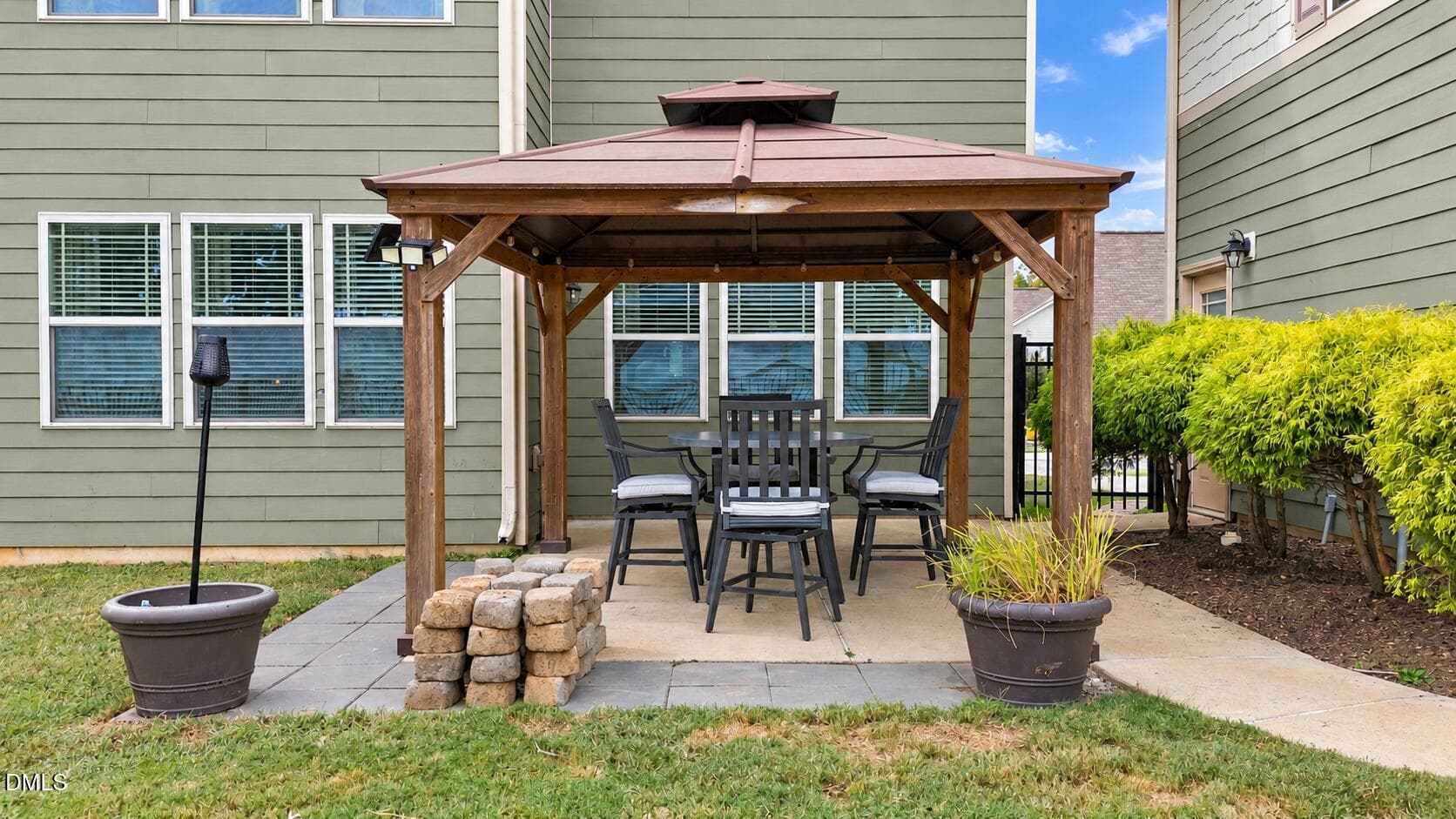 Clayton NC homes with covered outdoor se - 82 Heathwood Drive, Clayton, NC 27527, Clayton