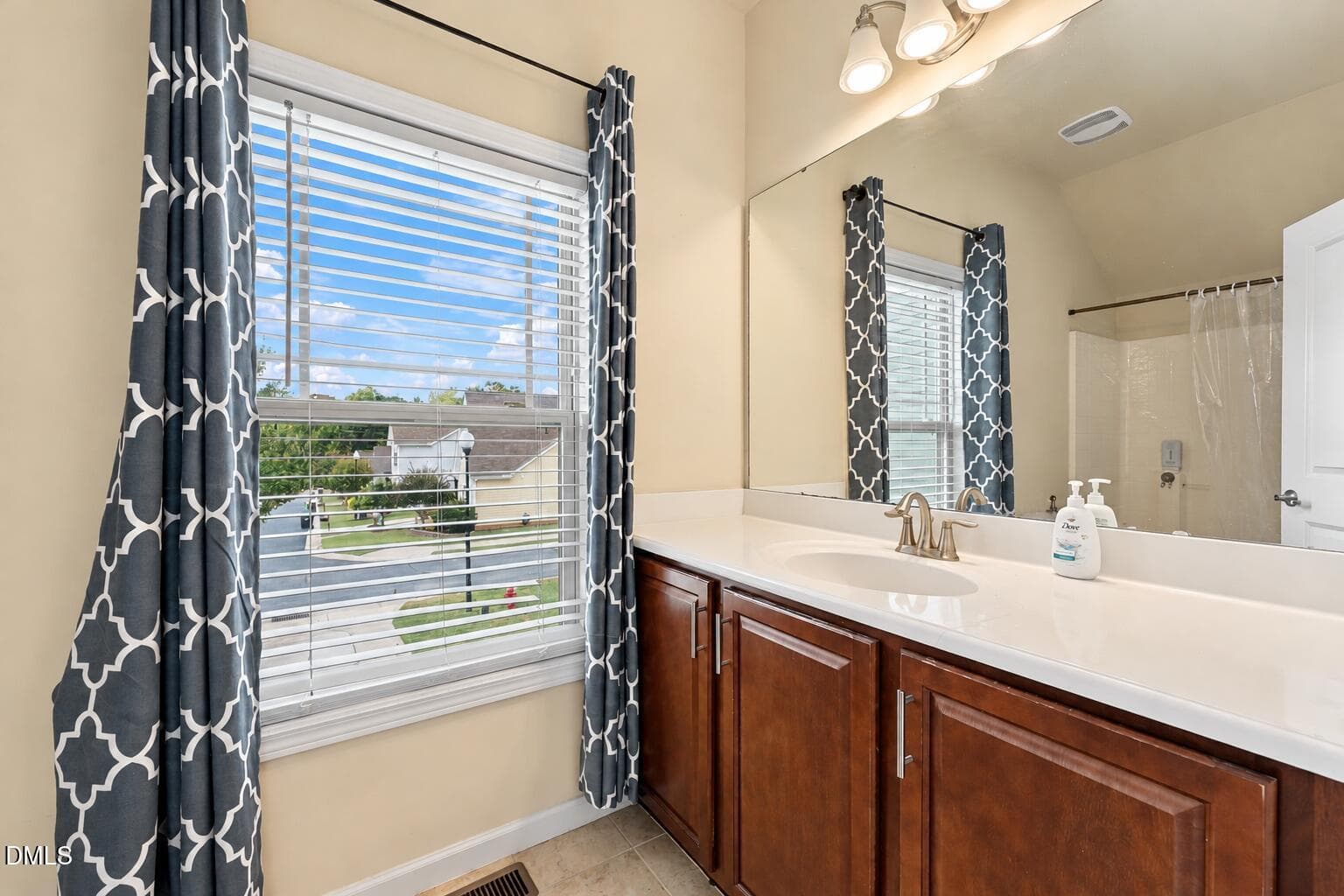 Clayton NC homes with double vanity bath - 82 Heathwood Drive, Clayton, NC 27527, Clayton