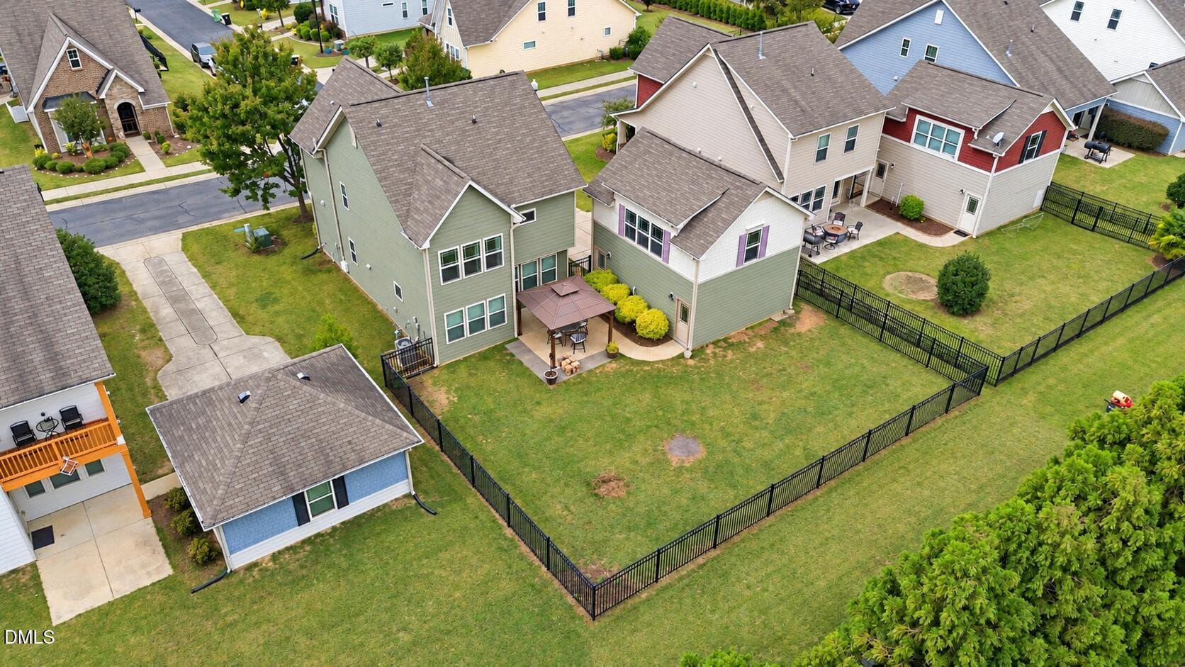 Clayton NC homes with fenced yard and pa - 82 Heathwood Drive, Clayton, NC 27527, Clayton