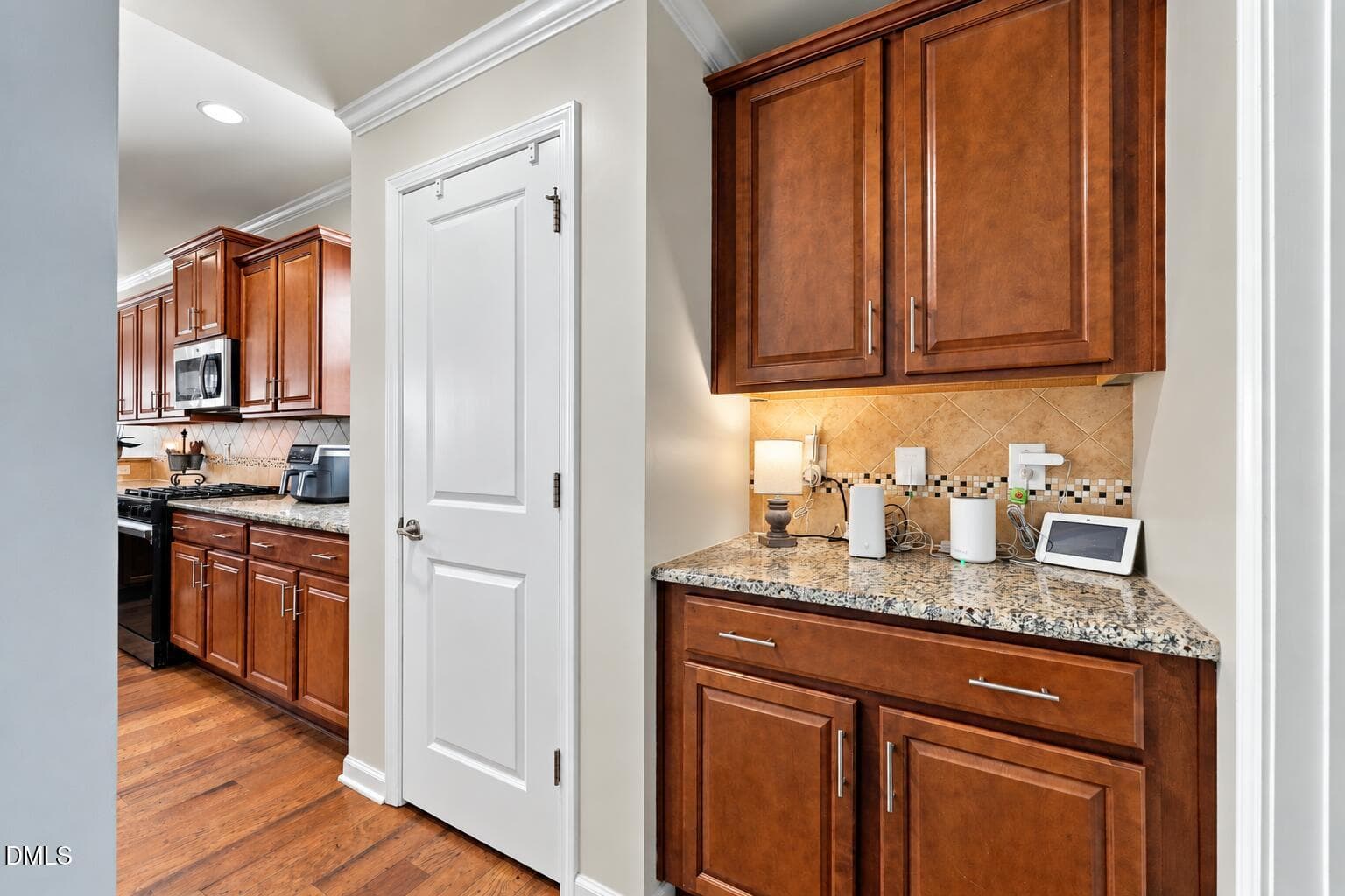 Clayton NC homes with kitchen pantry - 82 Heathwood Drive, Clayton, NC 27527, Clayton