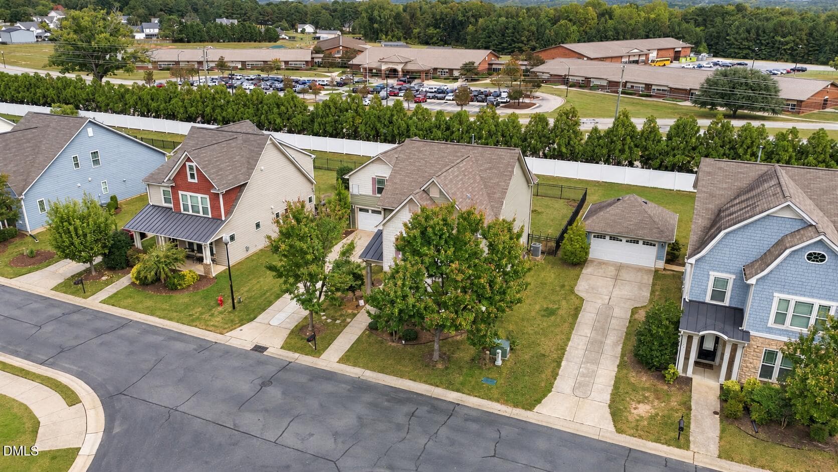 Clayton NC homes with landscaped front y - 82 Heathwood Drive, Clayton, NC 27527, Clayton