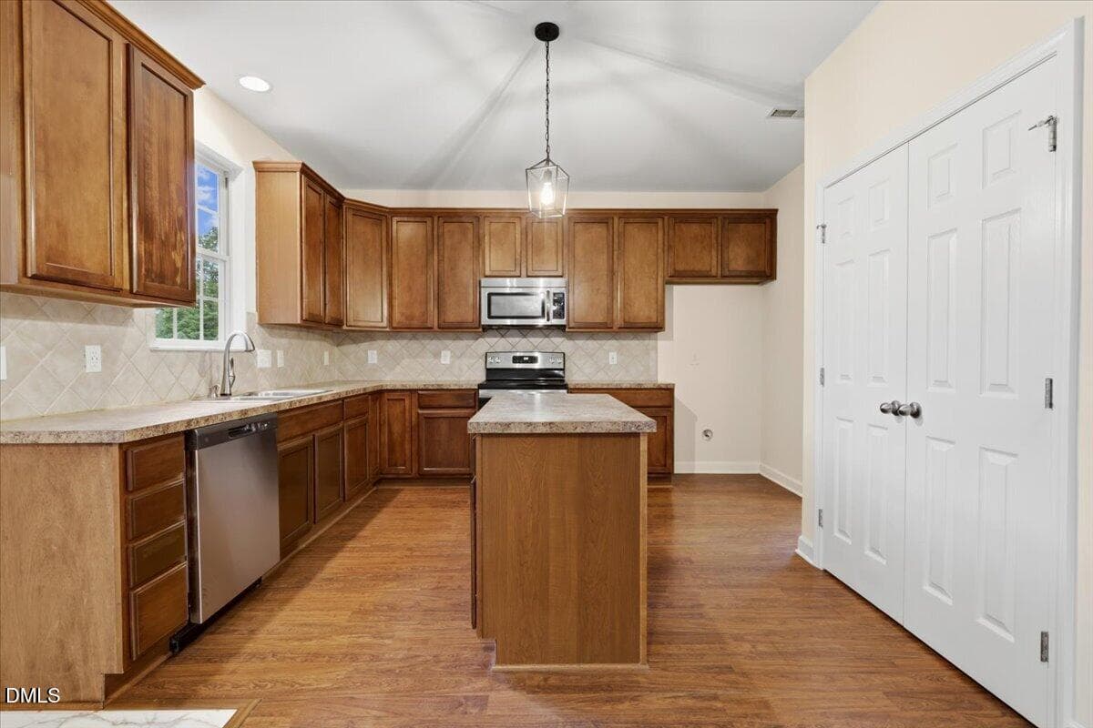 18-33 W Smoketree Ct-18 - 33 W Smoketree Court, Clayton, NC 27527