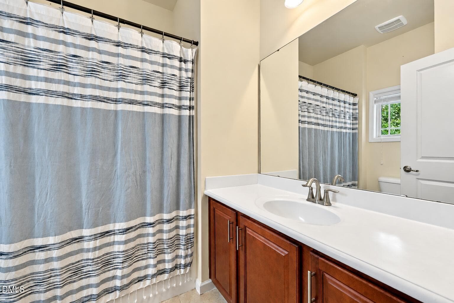 homes with dual vanity Johnston County N - 82 Heathwood Drive, Clayton, NC 27527, Clayton