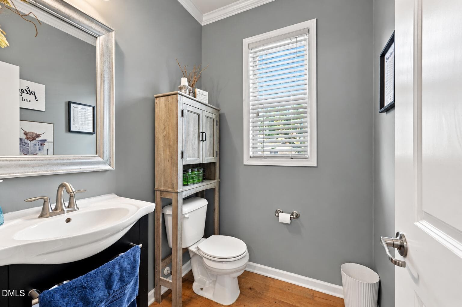 homes with powder room Clayton NC - 82 Heathwood Drive, Clayton, NC 27527, Clayton