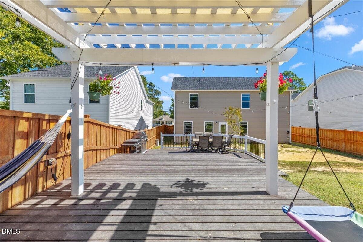 56-403 N Lincoln St - 403 N Lincoln Street, Benson, NC 27504, Benson