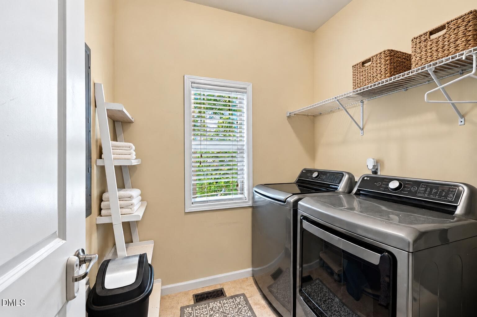 Clayton NC homes with laundry room - 82 Heathwood Drive, Clayton, NC 27527, Clayton