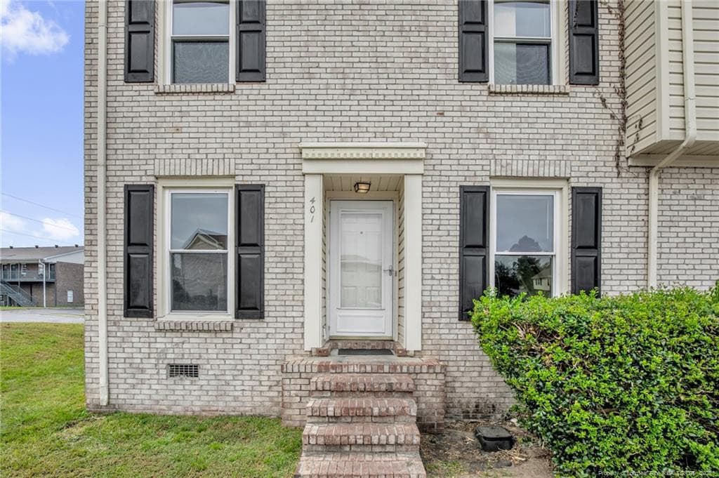 Photo 3 - 401 Kirkcaldy Court, Fayetteville, NC 28314, Fayetteville