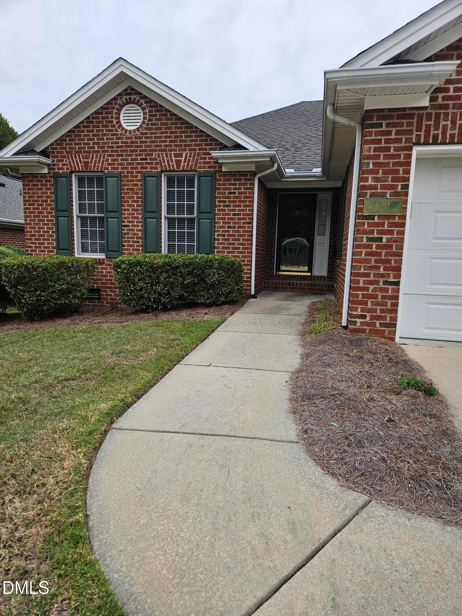 Front Door Entry - 304 Jonquil Court, Fuquay Varina, NC 27526