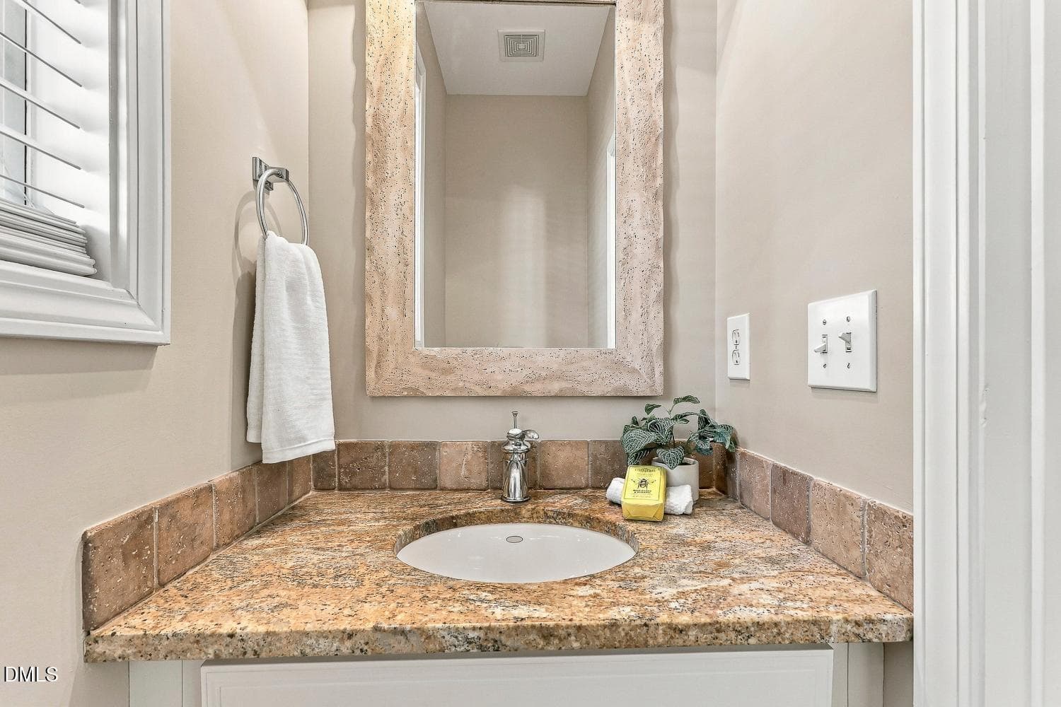 026-012-Half Bathroom-1500x1000 - 1525 Town Home Drive, Apex, NC 27502, Apex