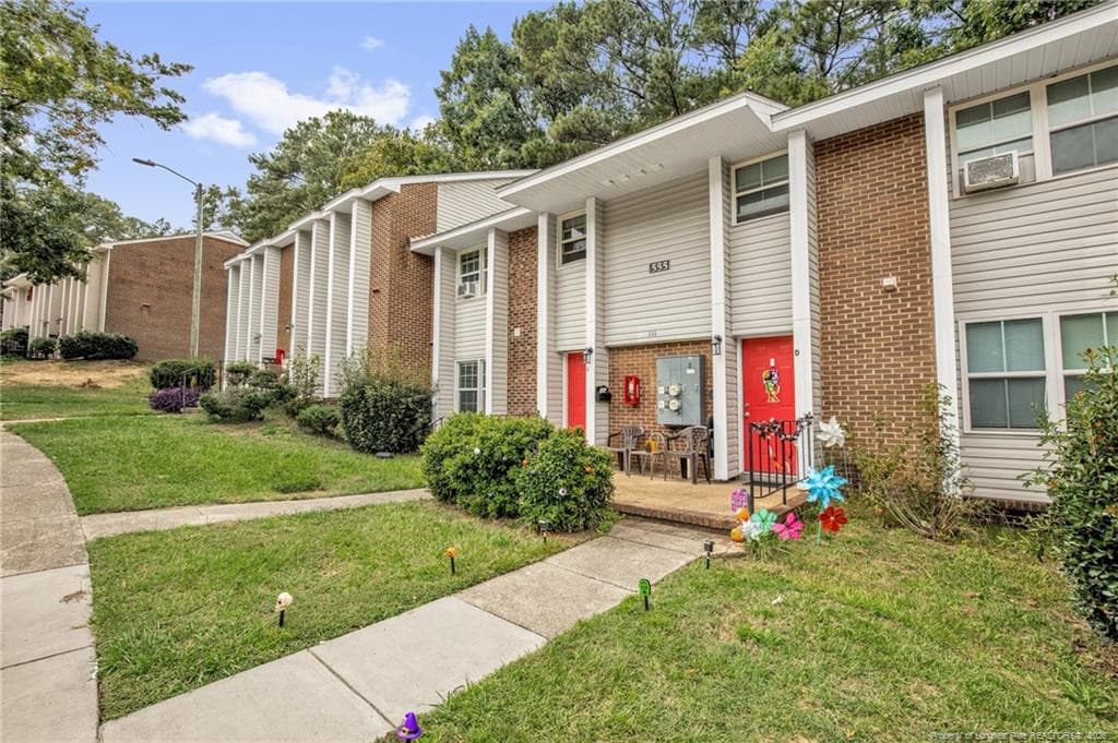 Photo 2 - 555 Winding Creek Road C, Fayetteville, NC 28305, Fayetteville