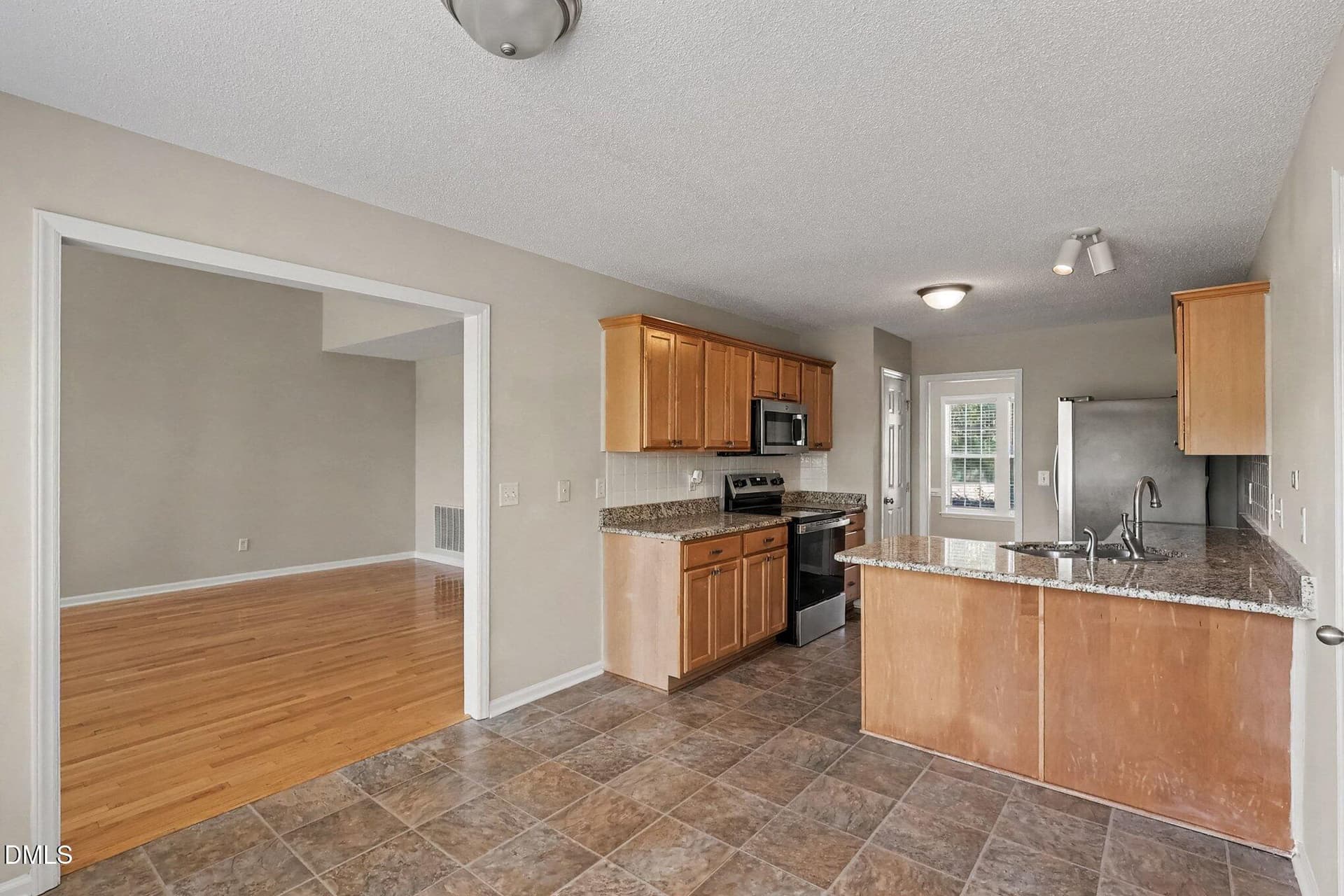004_file_1113 - 6805 Stevens Oaks Drive, Garner, NC 27529