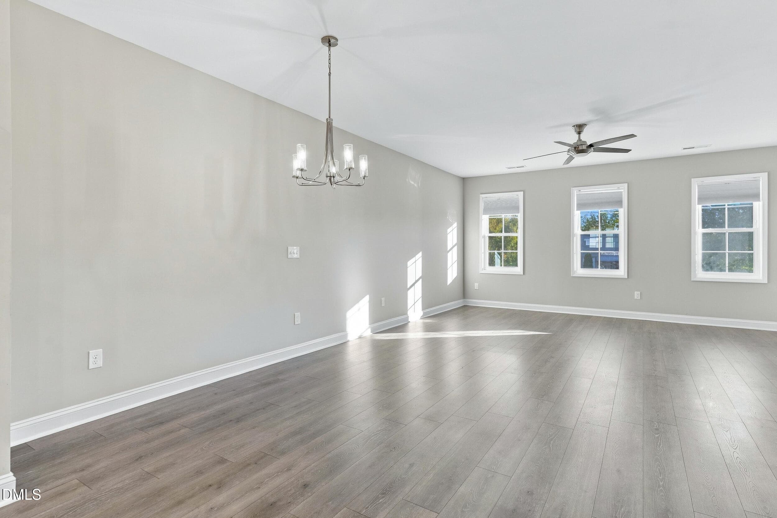 Dining Area - 988 Gateway Commons Circle, Wake Forest, NC 27587, Wake Forest