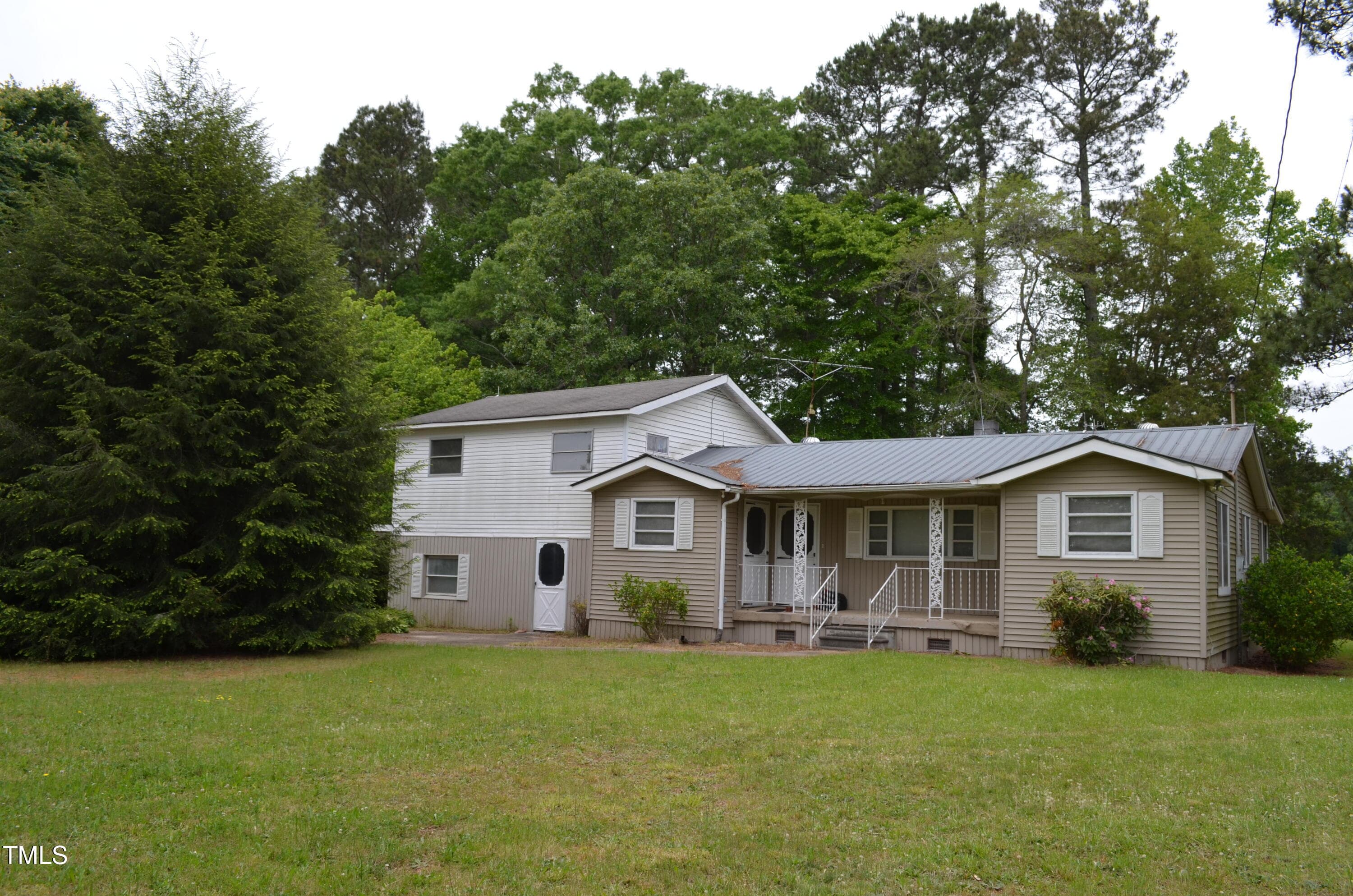 3786 Airport Road, Siler City, NC 27344