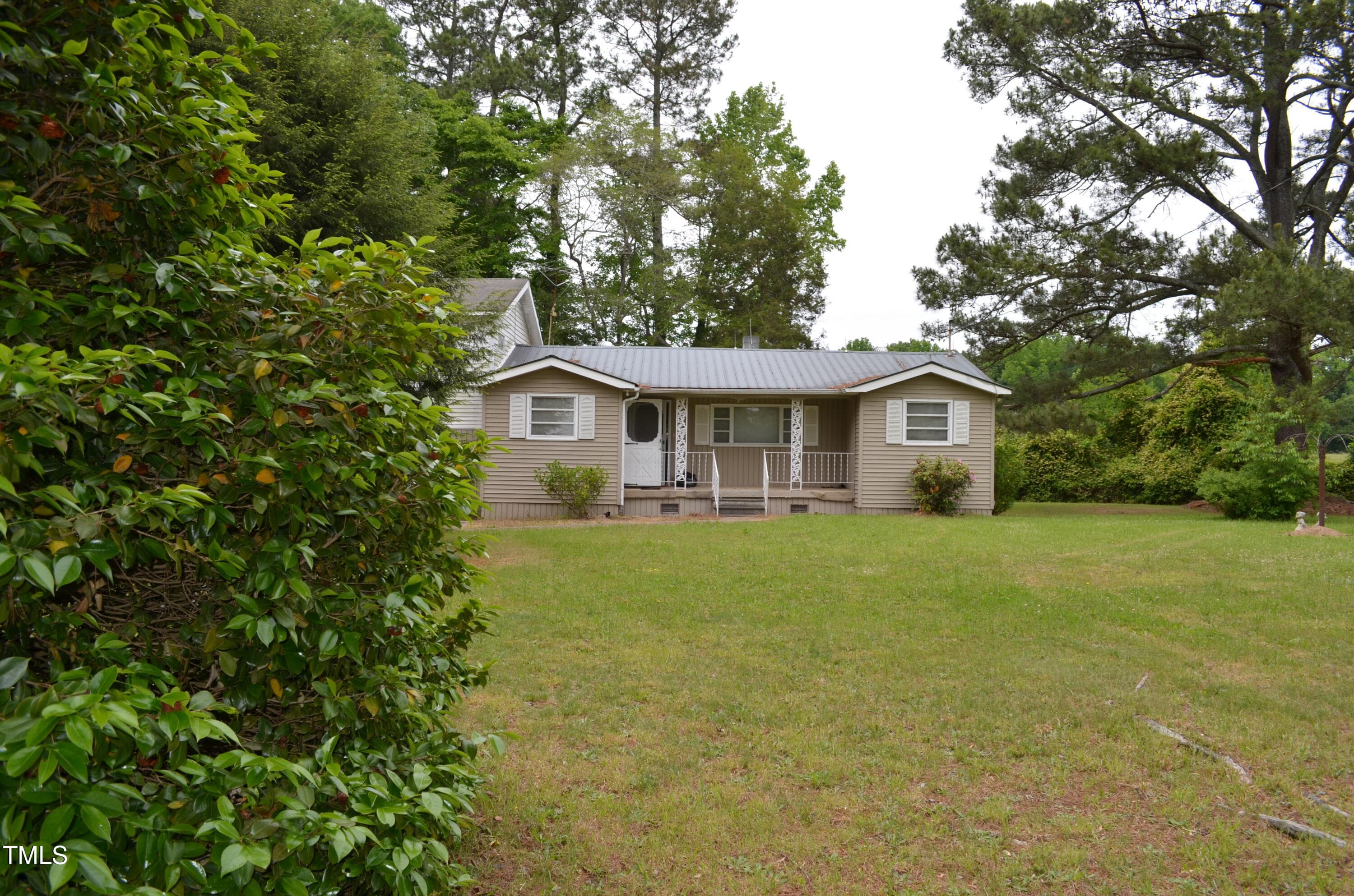 DSC_0999 - 3786 Airport Road, Siler City, NC 27344, Siler City