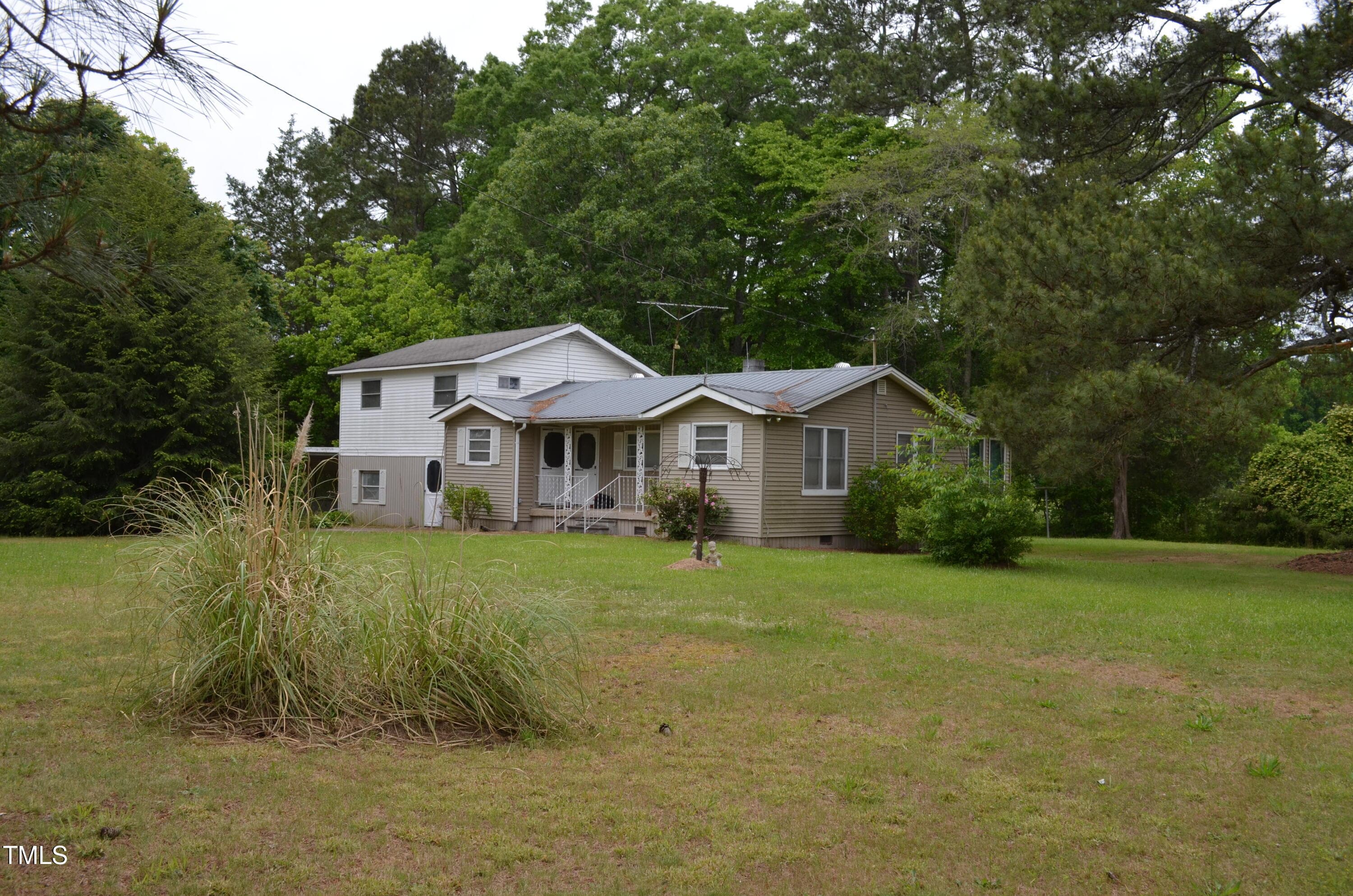 DSC_1002 - 3786 Airport Road, Siler City, NC 27344, Siler City