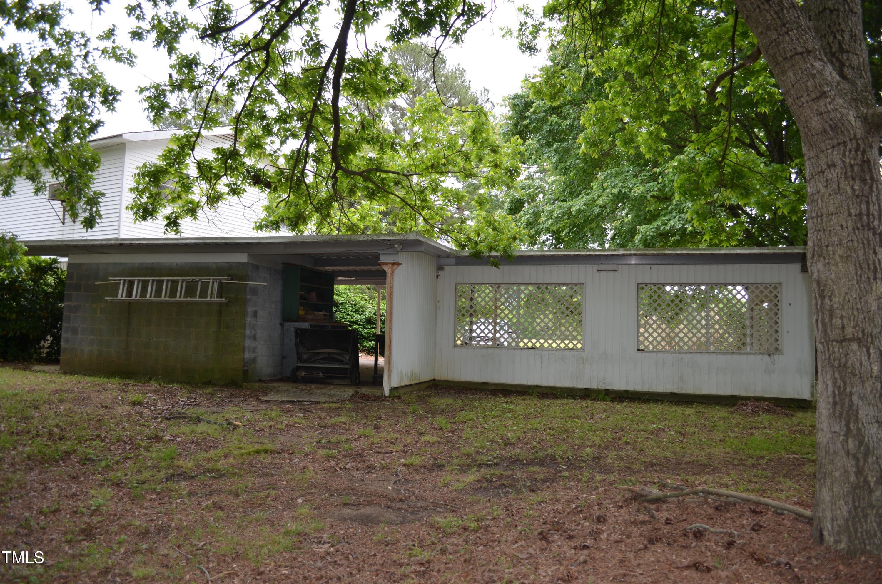 DSC_1011 - 3786 Airport Road, Siler City, NC 27344, Siler City