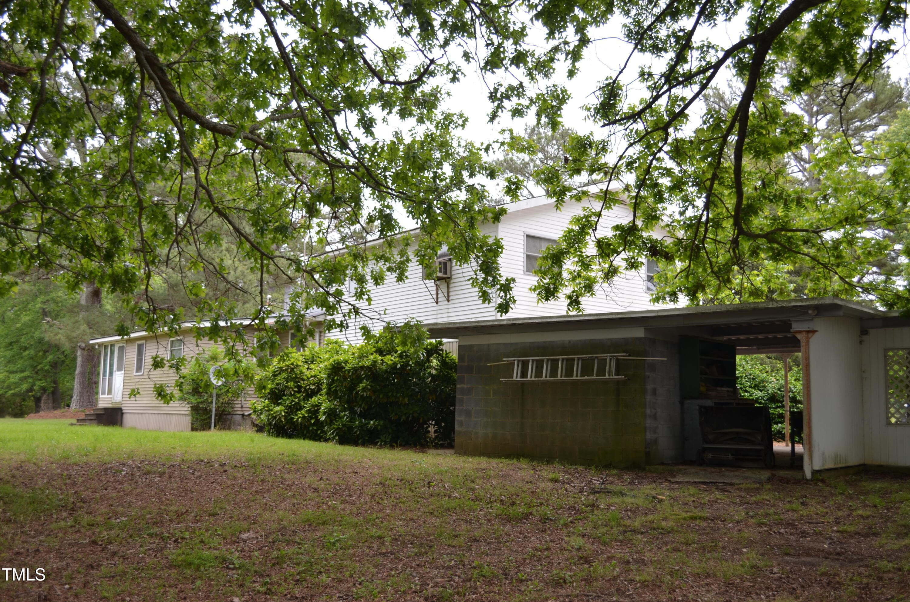 DSC_1013 - 3786 Airport Road, Siler City, NC 27344, Siler City